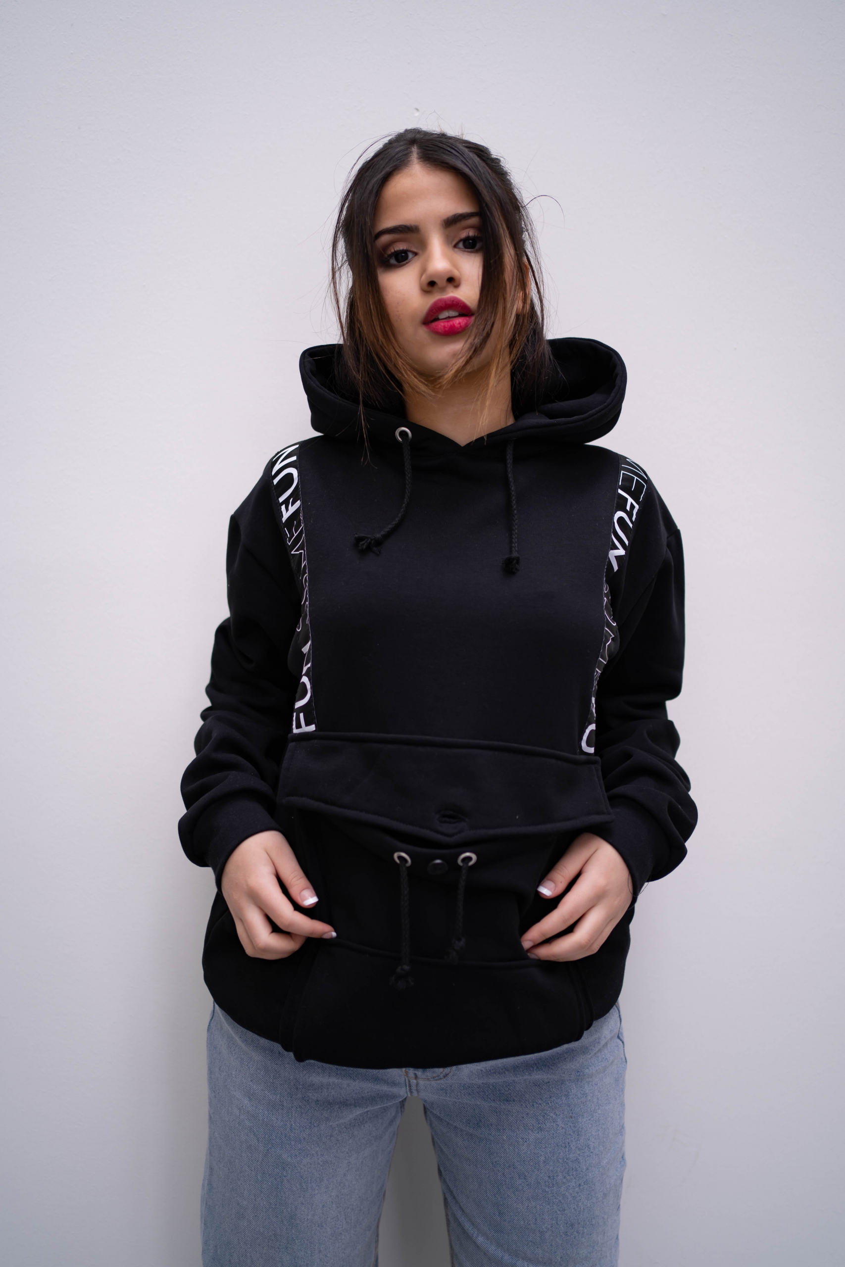 Somefun-hoodie-zwart-1